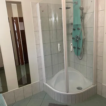 Airport Apartament