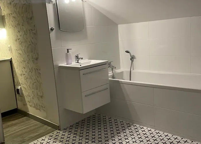 Airport Апартаменты *